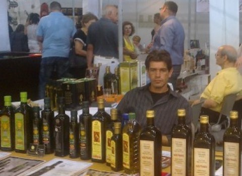 Μανώλης Κουτράκης Koutrakis olive oil ελαιόλαδο Κρήτη εξαγωγές Γερμανία Αυστρία 